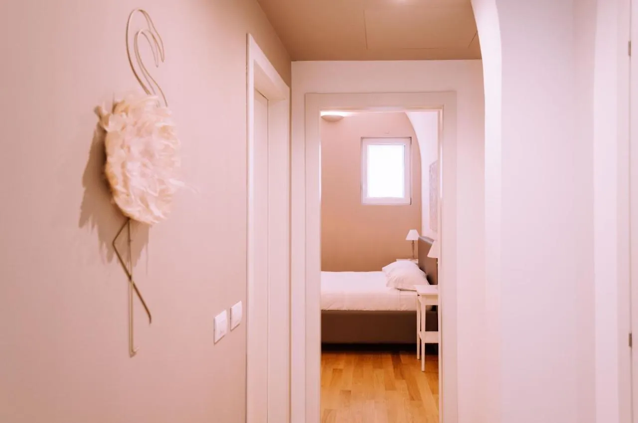 Appartamento elegante alle Due Torri by Wonderful Italy Bologna 0*,  Italia
