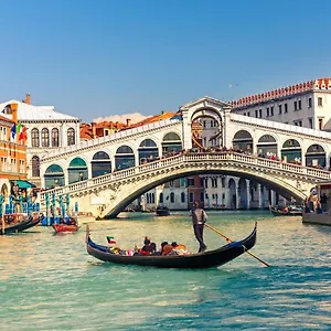https://appartamento-mestre.hotelslidodijesolo.com