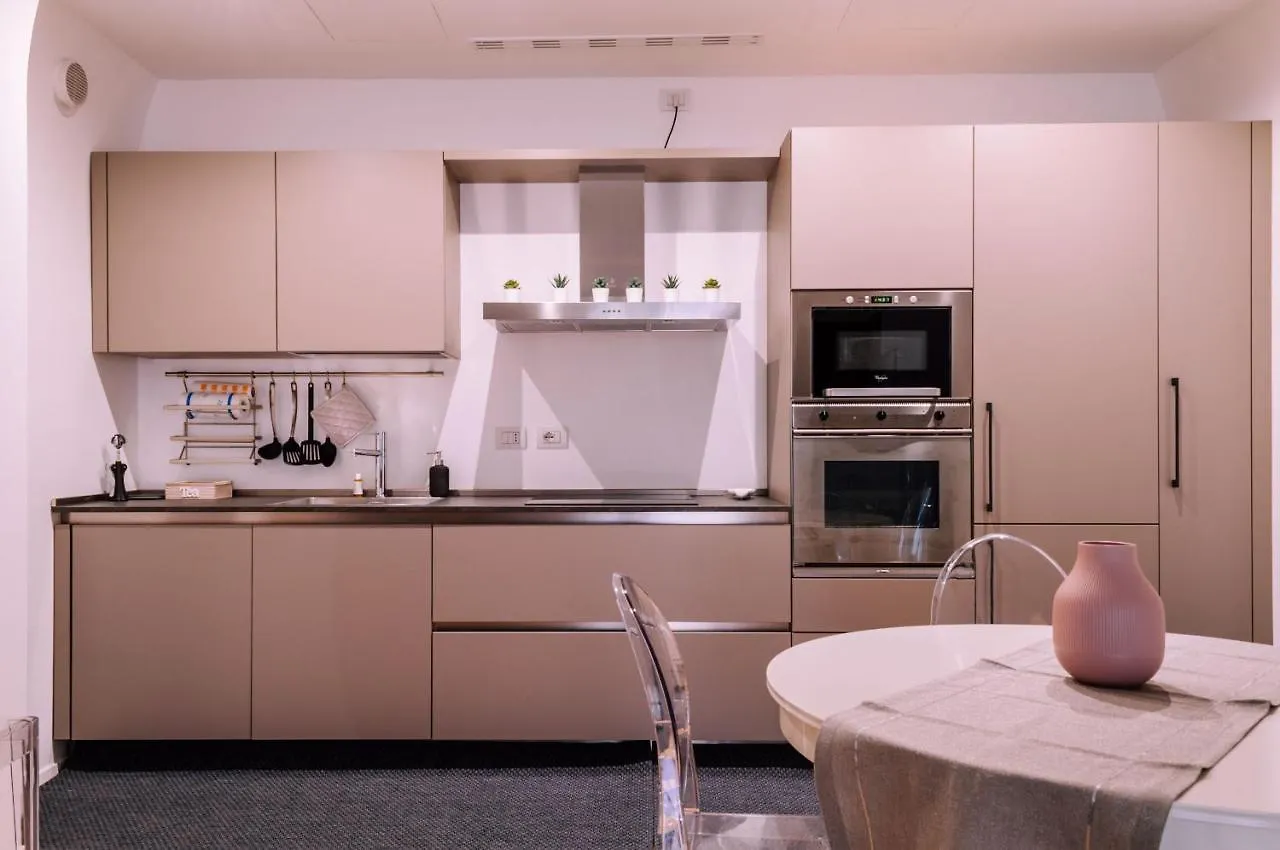 Apartment Appartamento Elegante Alle Due Torri By Wonderful Italy Bologna