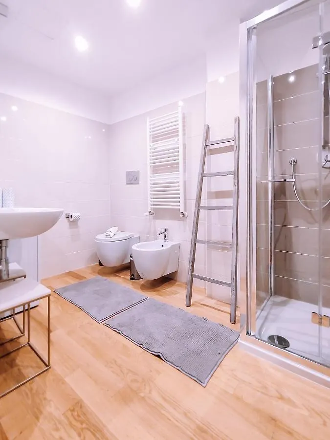 Apartment Appartamento Elegante Alle Due Torri By Wonderful Italy Bologna Italy